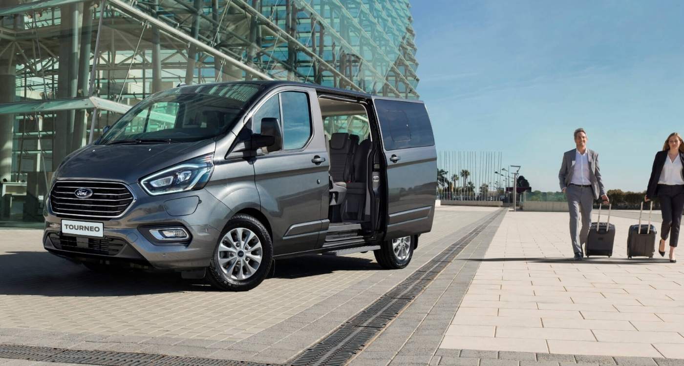 Lease Ford E-Tourneo Custom L2 Titanium X 8 seter - elbilleasing
